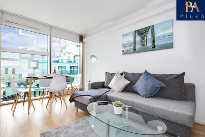 Pluxa Azure Cubic - Azure Cityview, Corporate Stays Welcome 버밍엄 외부 사진